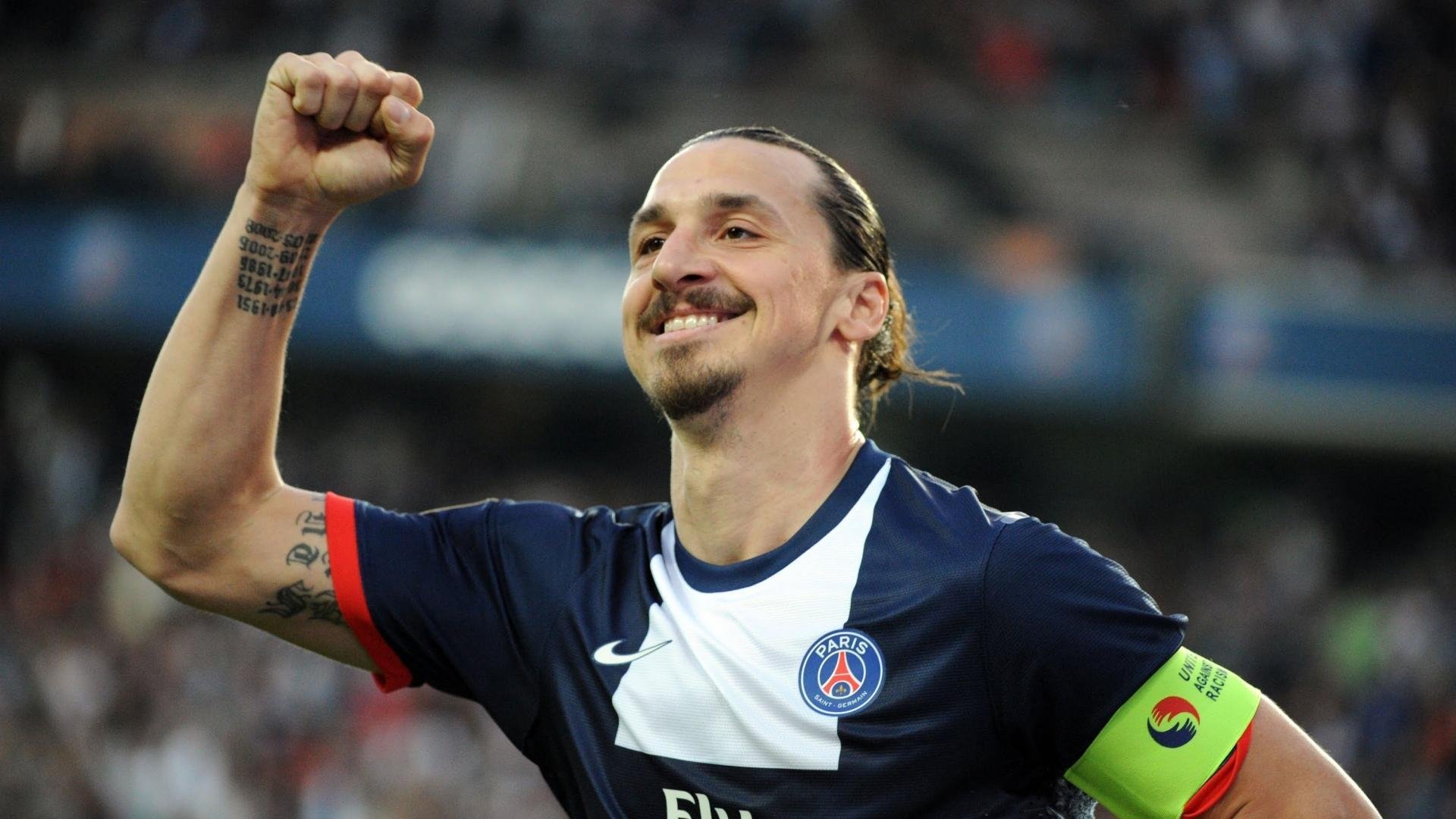 “逆境求胜:车手在极端环境的英勇战役”